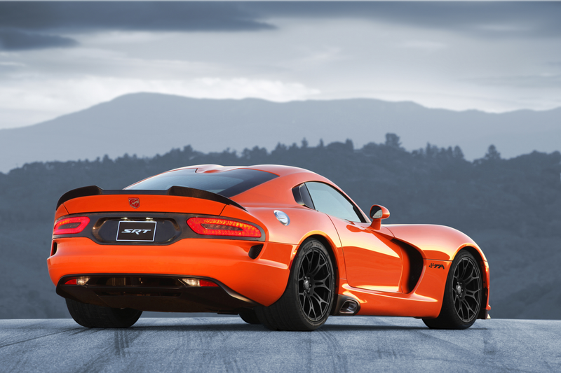 Illustration for article titled Ferrari 458 Speciale And SRT Viper TA: The Wallpapers